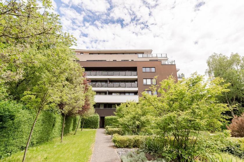 Luxury Apartment In Prague And Free Parking Exterior foto